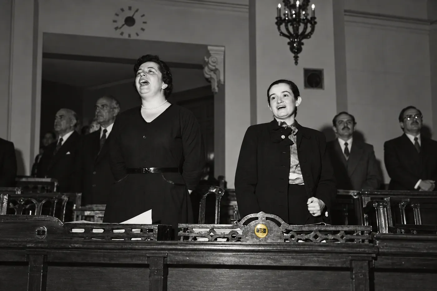 El sufragio femenino en Colombia (1954)